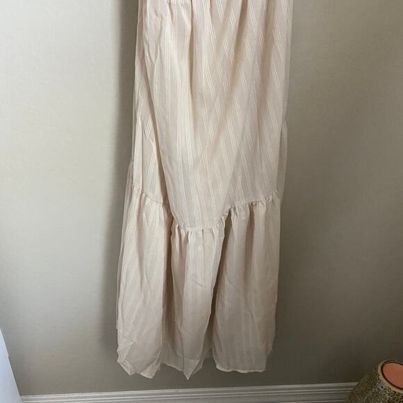 ASTR‎ the Label Eartha Low Back Maxi Dress Size Medium - Picture 10 of 11